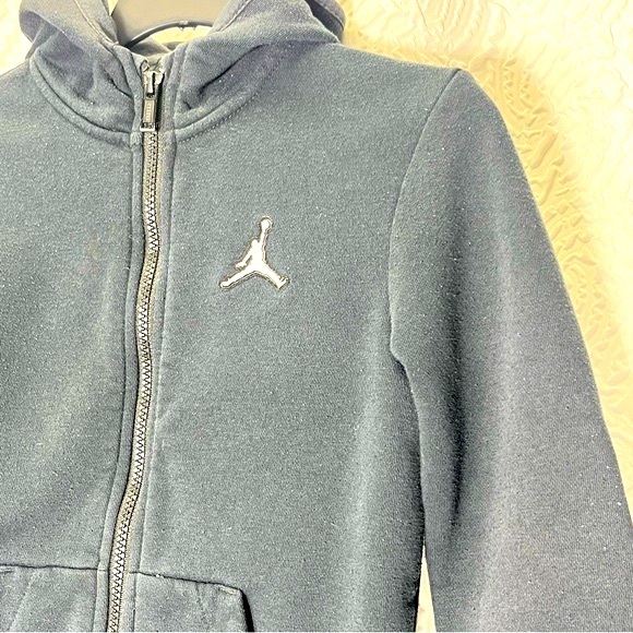 Jordan Black Zip Hoodie Boys Size 6/7 - Picture 2 of 10